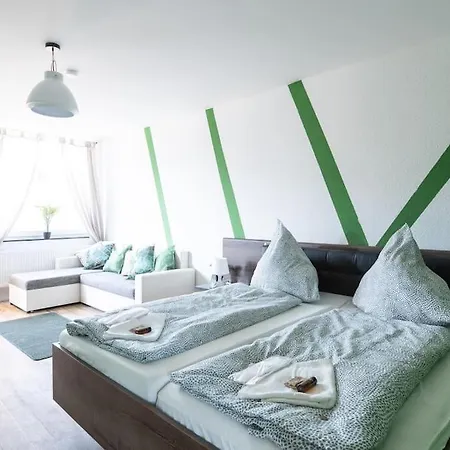 Nature Inspiration With Balcony & Grill Bbq In Mitte Central Station 10 Mins & Big Tv With Photo Lights Lägenhet *