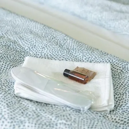 Nature Inspiration With Balcony & Grill Bbq In Mitte Central Station 10 Mins & Big Tv With Photo Lights Lägenhet