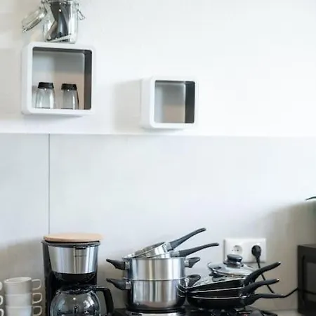 Lägenhet Nature Inspiration With Balcony & Grill Bbq In Mitte Central Station 10 Mins & Big Tv With Photo Lights *