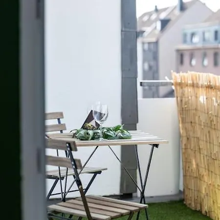 Nature Inspiration With Balcony & Grill Bbq In Mitte Central Station 10 Mins & Big Tv With Photo Lights * Duisburg