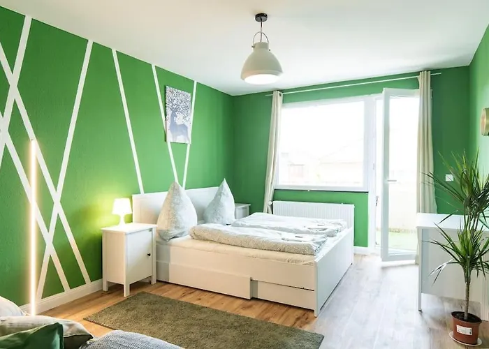 Nature Inspiration With Balcony & Grill Bbq In Mitte Central Station 10 Mins & Big Tv With Photo Lights Duisburg