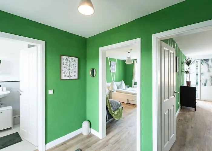 Nature Inspiration With Balcony & Grill Bbq In Mitte Central Station 10 Mins & Big Tv With Photo Lights Apartmán