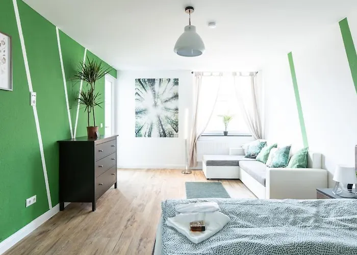 Lejlighed Nature Inspiration With Balcony & Grill Bbq In Mitte Central Station 10 Mins & Big Tv With Photo Lights Duisburg